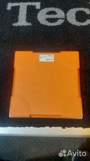 Продаю novation launchpad mini MK2