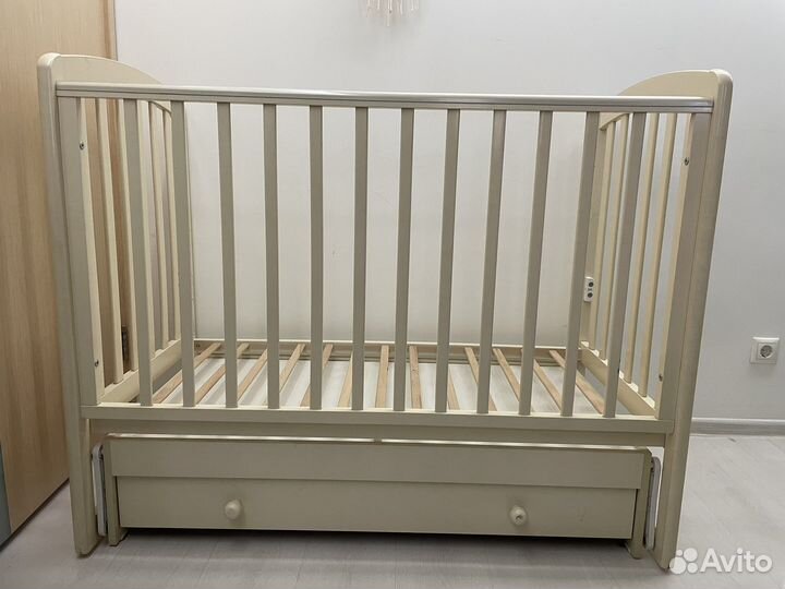 Кроватка детская можга (красная звезда) Регина