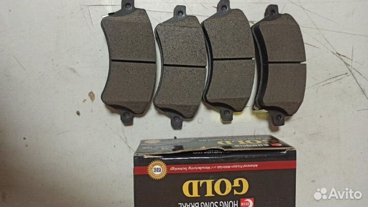 Тормозные колодки переднее Toyota Corolla E12