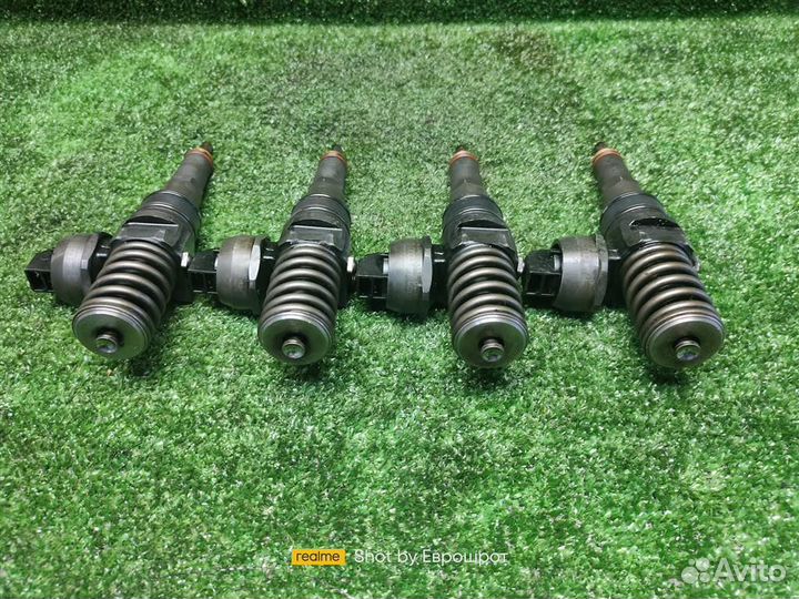 Форсунка дизельная Volkswagen Caddy 3 (2004-2015)