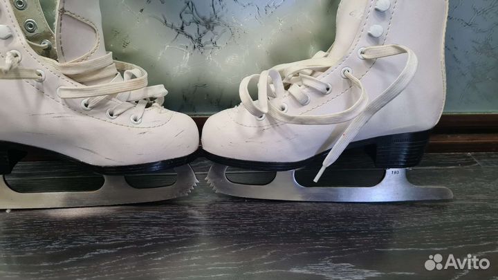 Коньки фигурные