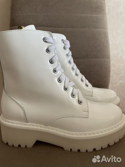 Ботинки женские