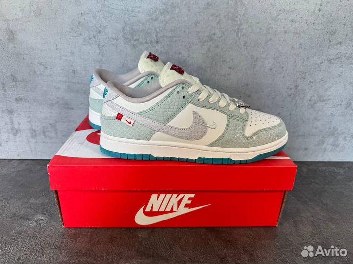 Кроссовки Nike Dunk Low