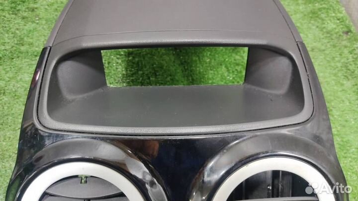 Дефлектор торпедо центральный Opel Corsa D 2011