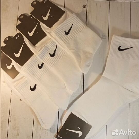 Носки Nike высокие белые