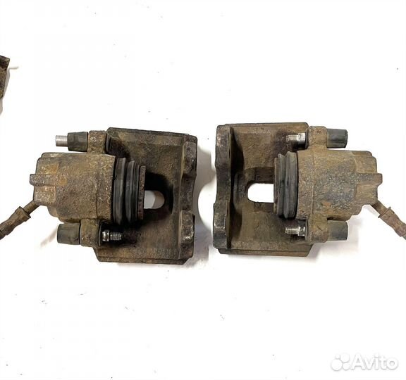 Суппорт передний Ford Mondeo 1