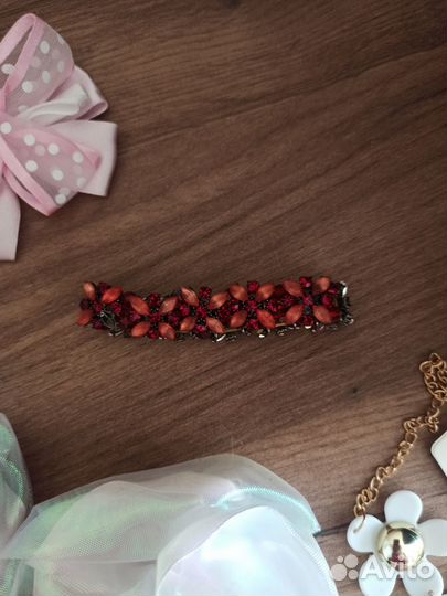 Украшения, заколки, банты