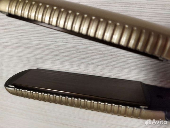 Выпрямитель для волос