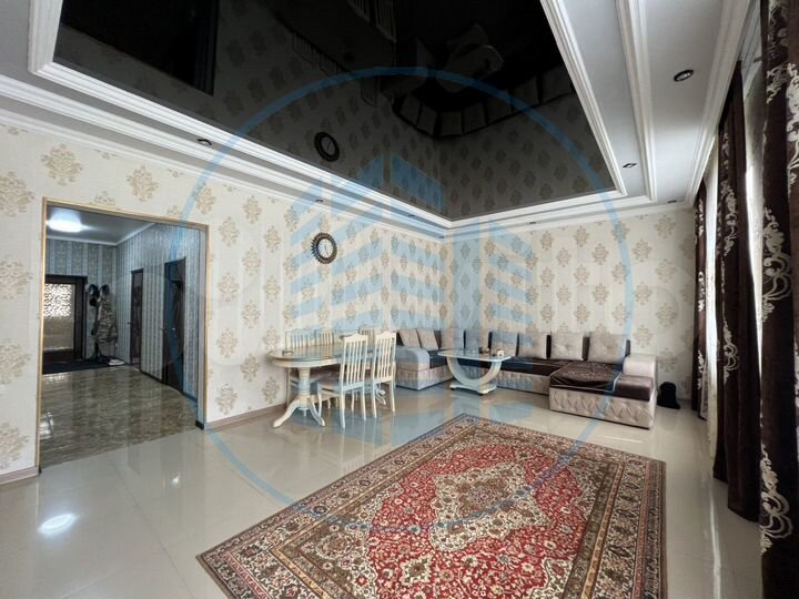 Дом 180,5 м² на участке 6 сот.