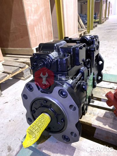 Гидравлический насос Hyundai R140LC-7