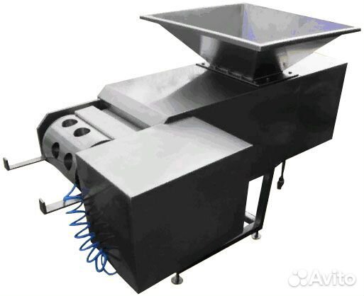 Машина двухшнековая для подачи сырной массы в дози