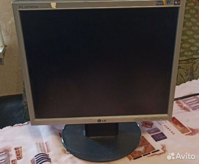 Монитор LG Flatron L1751SQ