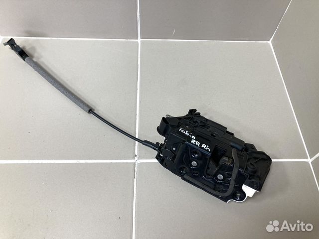 Замок двери задней правой 5N0839016G VAG