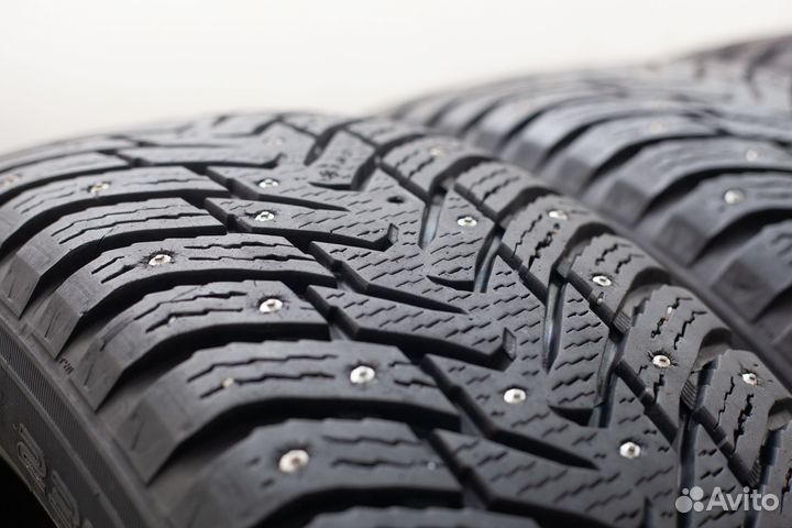 Nokian Tyres Hakkapeliitta 8 SUV 235/55 R20 102T