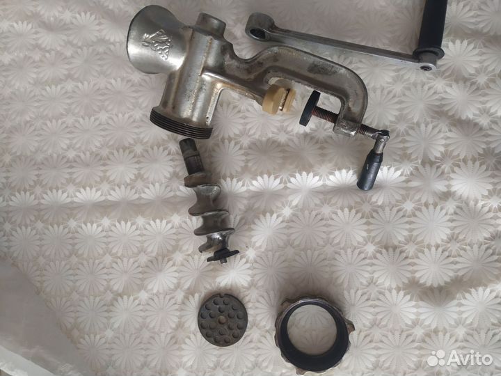 Мясорубка ручная СССР чугунная