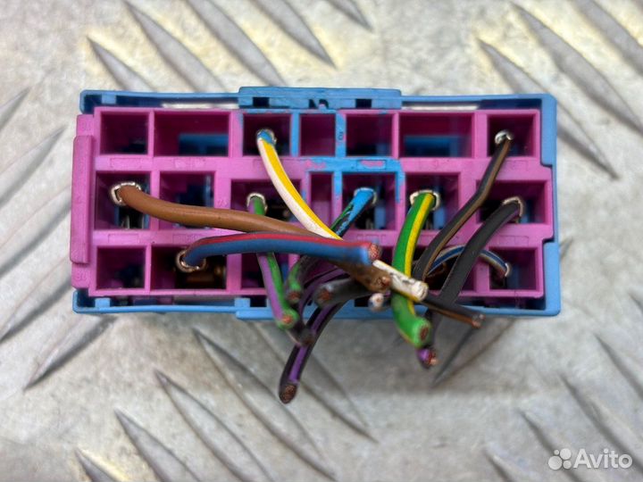 Разъем (фишка) проводки 4A0937529 Audi A4 B5 1.9 Дизель