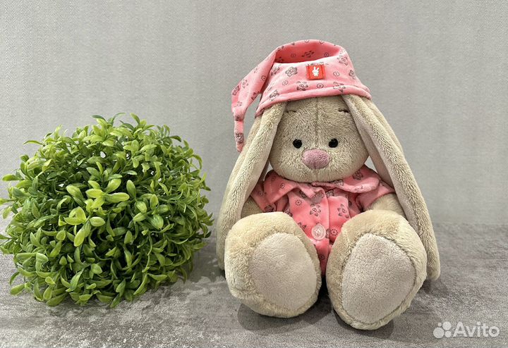 Budi Basa Зайка Ми