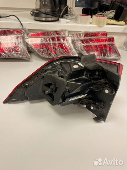 Фонарь Зад.Правый(Оригинал) 5NA945208G, VW Tiguan2