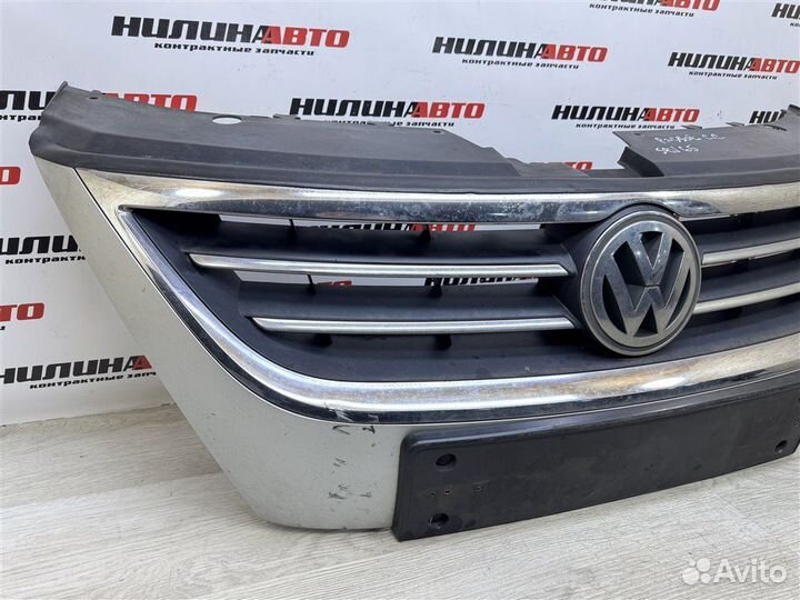 Решетка радиатора Volkswagen Passat CC
