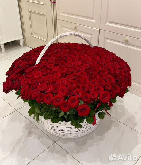 Роза цветы корзина букет 351 роза 101 201 51