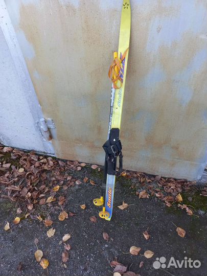 Беговые лыжи дерево