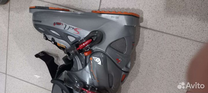 Горнолыжные ботинки