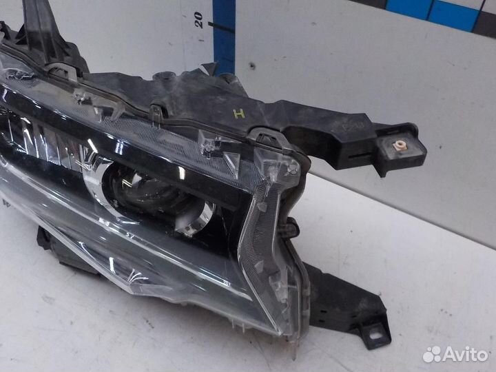 Фара правая Toyota Land Cruiser Prado