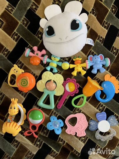 Отдам бесплатно игрушки