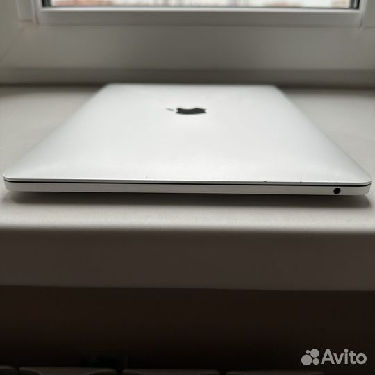Apple MacBook Pro 13 2017 256 гб SSD