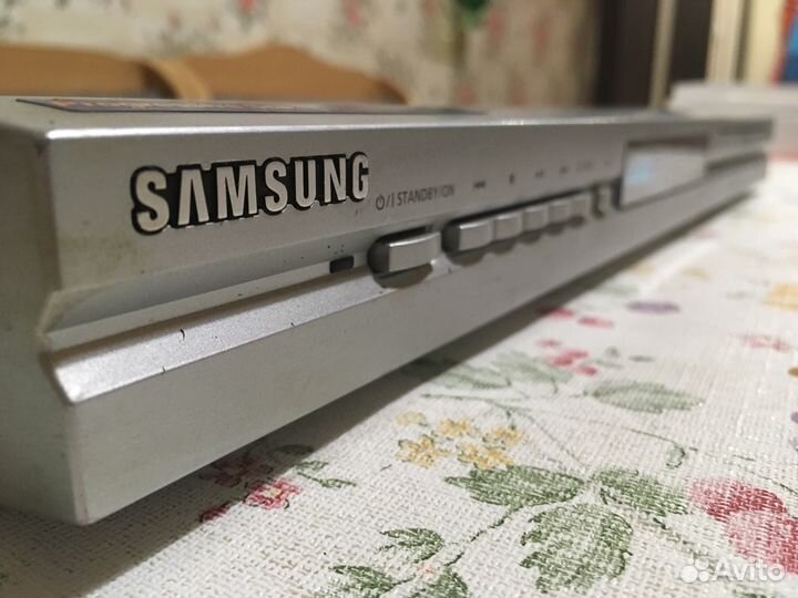 DVD плеер samsung DVD-P149