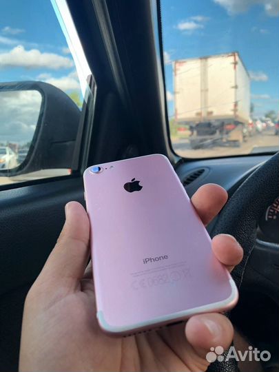 Телефон iPhone 7 256 Gb