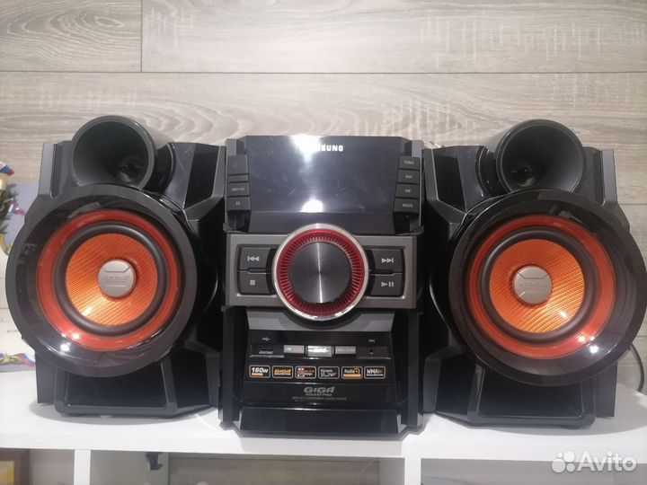 Музыкальный центр samsung