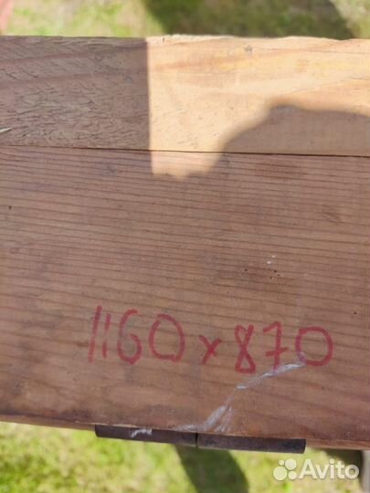 Деревянная оконная рама