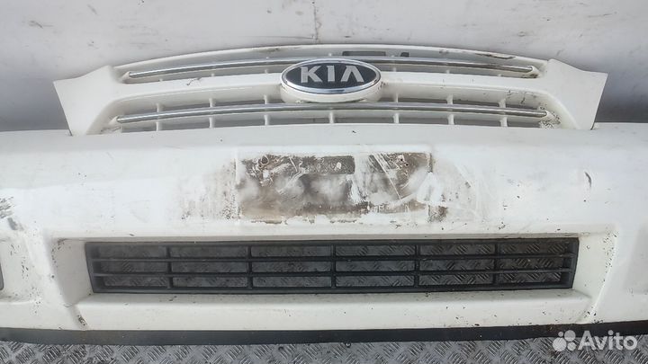 Бампер передний Kia Carnival