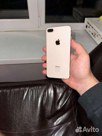iPhone 8 Plus, 64 ГБ