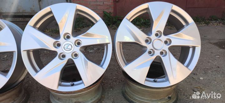 Оригинальные литые диски R17 5*114.3 Toyota, Lexus