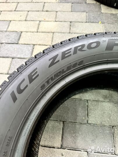 Pirelli Ice Zero 255/55 R19