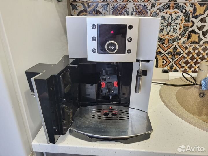 Кофемашина Delonghi Perfecta