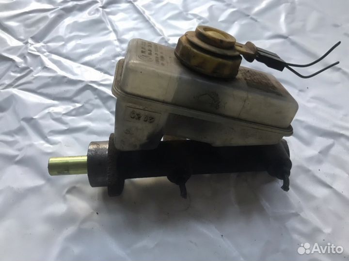 Главный тормозной цилиндр Vw Pointer 1.0/1.8