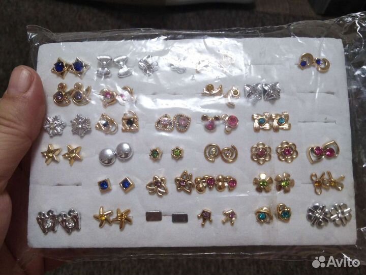 Серьги гвоздики