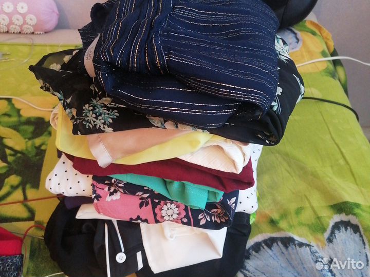 Платья, блузки