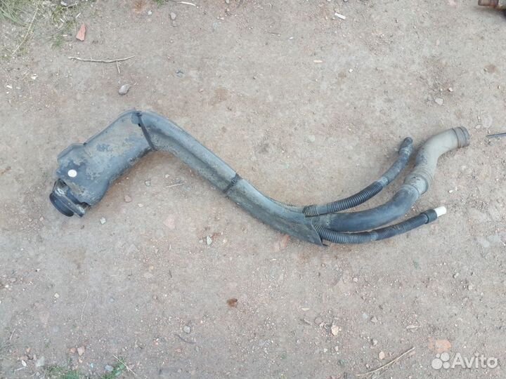 Горловина топливного бака Hyundai Solaris 1