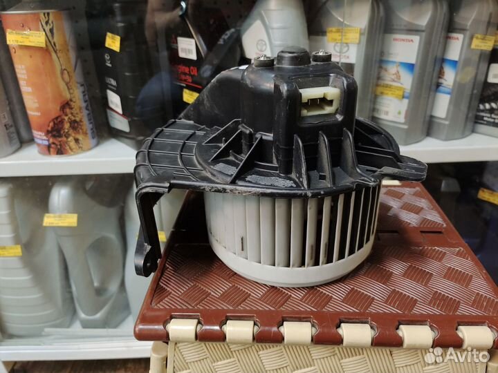 Мотор отопителя master III / kangoo II