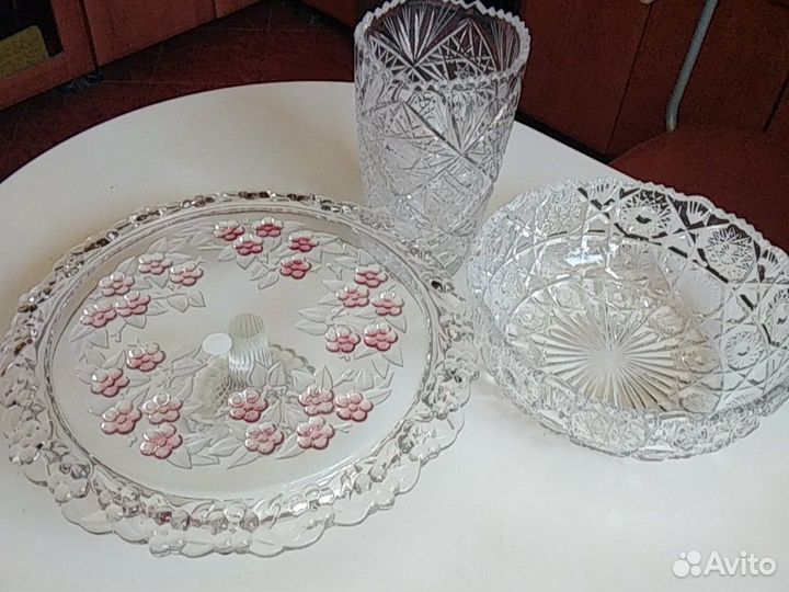 Вазы хрустальные, блюдо для торта, салатник