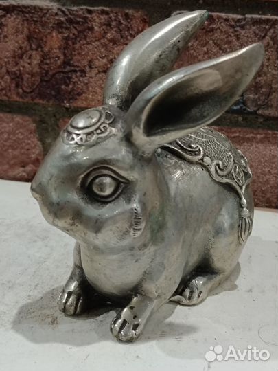 Статуэтка,заяц бронза