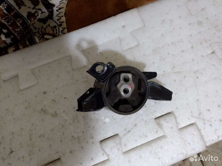 Опора кпп верхняя Hyundai Solaris,2013г