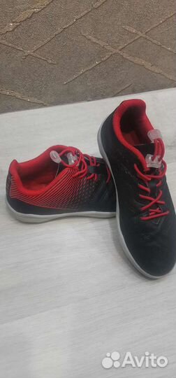 Кроссовки детские р. 31-32