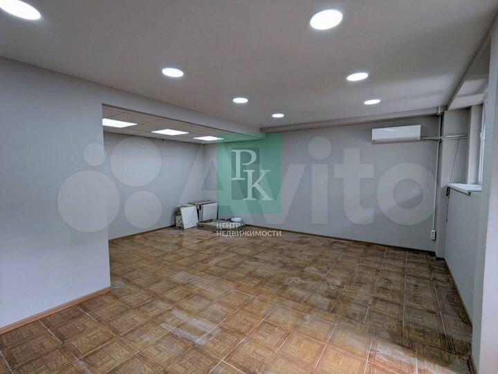 Помещение с новым ремонтом на Челнокова