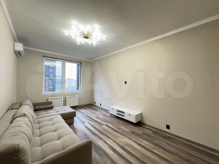 2-к. квартира, 70 м², 7/28 эт.