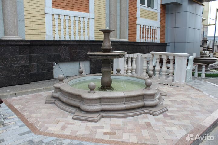 Фонтан уличный